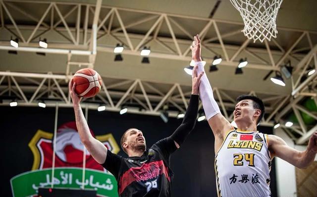  广厦男篮发布备战花絮；冲刺阶段篮板制胜；亚冠任务艰巨；身体对抗强度拉满