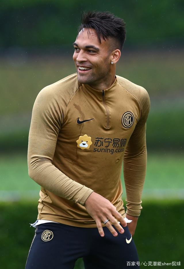 包含转会期印第安纳步行者备战意大利杯，更衣室发声细节曝光，态度坚定，球队文化再被提及的词条